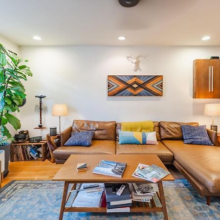 Bedroom In Thoughtfully Decorated East Passyunk Home Philadelphia Exterior foto