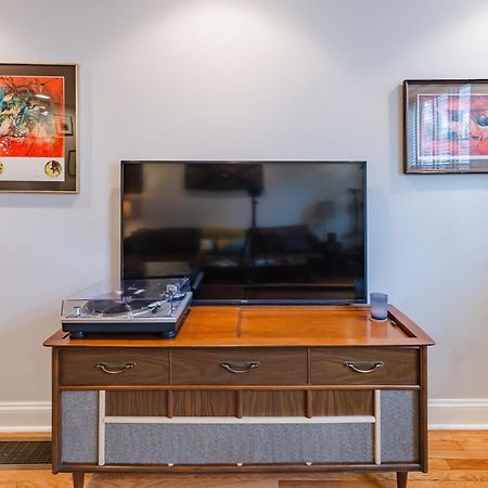 Bedroom In Thoughtfully Decorated East Passyunk Home Philadelphia Exterior foto