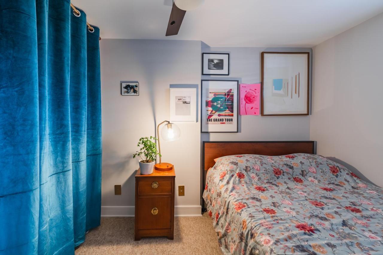 Bedroom In Thoughtfully Decorated East Passyunk Home Philadelphia Exterior foto