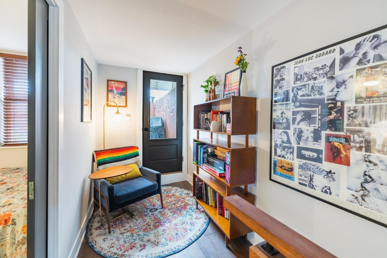 Bedroom In Thoughtfully Decorated East Passyunk Home Philadelphia Exterior foto