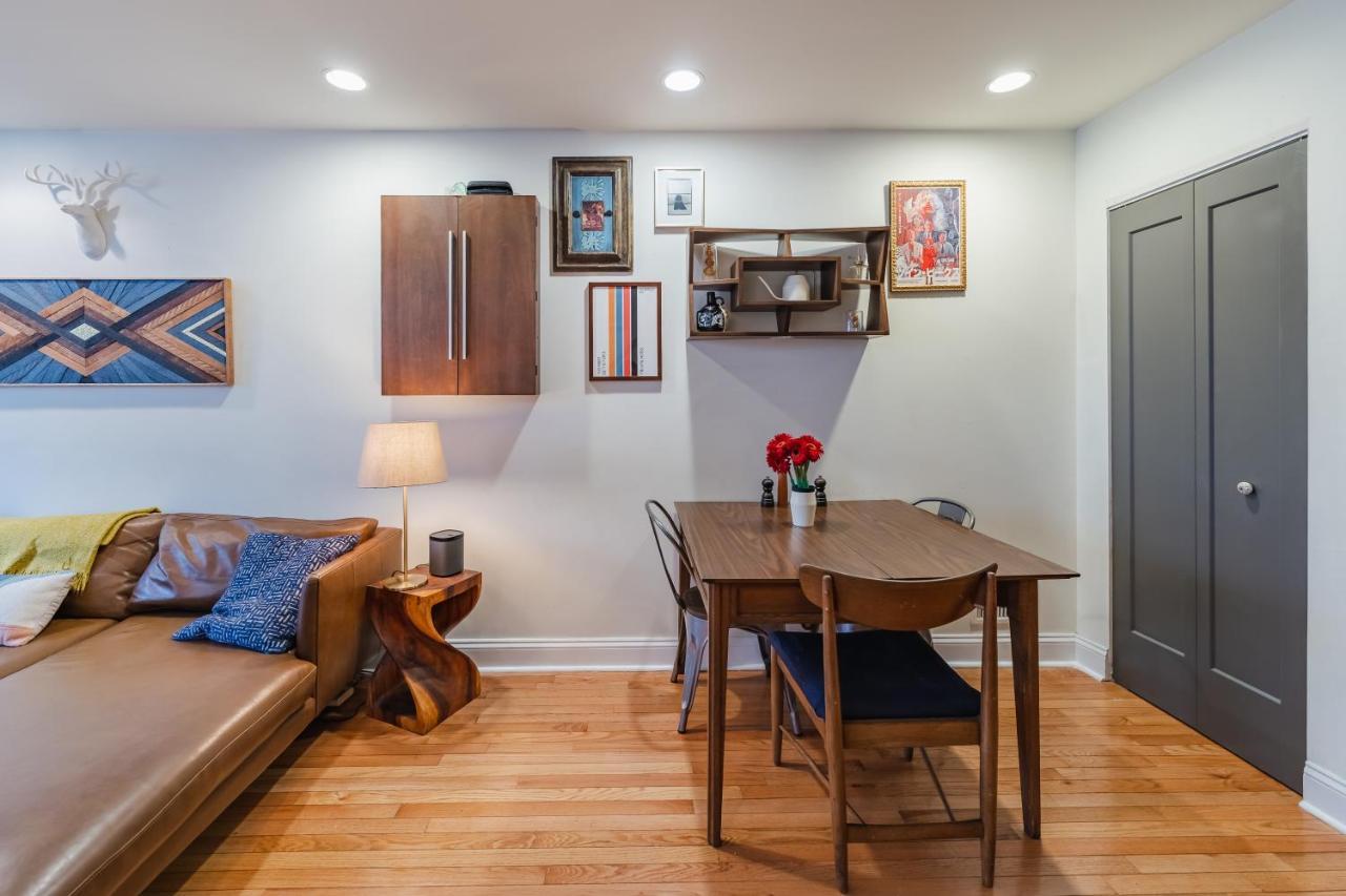 Bedroom In Thoughtfully Decorated East Passyunk Home Philadelphia Exterior foto
